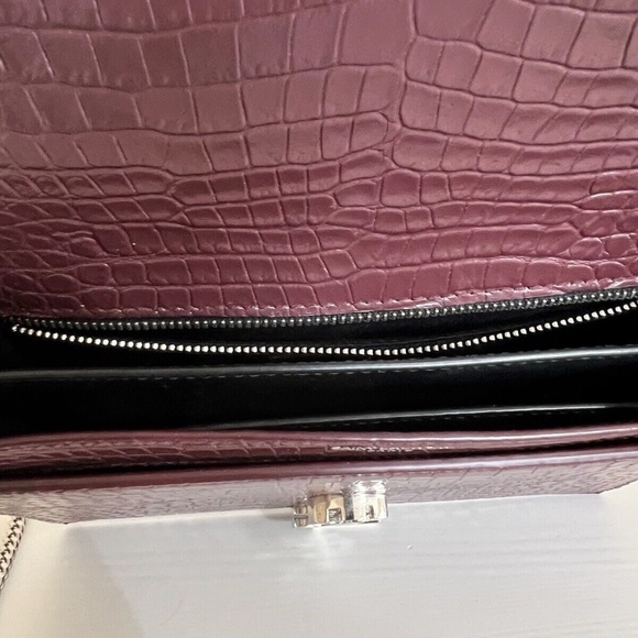 Yves SAINT LAURENT Calfskin Crocodile Embossed Cassandra Shoulder Bag Dark Red - Picture 11 of 13